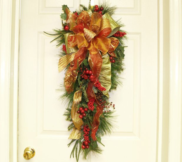 (image for) Holiday Door Swag-WR4549D TEXT_CLOSE_WINDOW