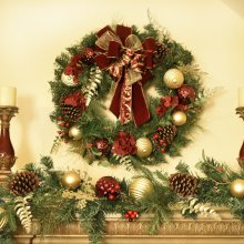 (image for) Designer Burgundy Christmas Wreath CR1580