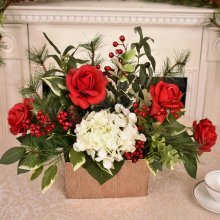 (image for) Rose and Hydrangea Winter Centerpiece CR1622