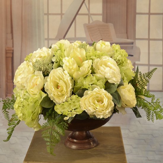 (image for) Green and Cream Silk Floral Centerpiece AR390 TEXT_CLOSE_WINDOW