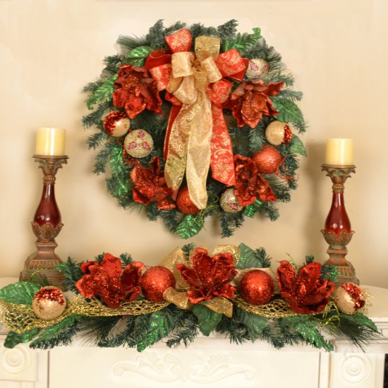 (image for) Red Magnolia Christmas Wreath with Ornaments CR1302 TEXT_CLOSE_WINDOW