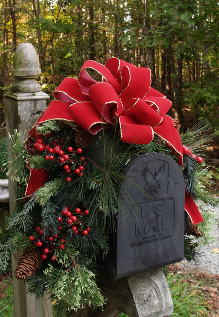 Outdoor Holiday Mailbox Swag with Bow CR1022 Decorations-Pine - Click Image to Close