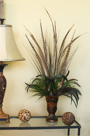 (image for) Bold And Exotic Pheasant Feather Floral Arrangement NC122-79 TEXT_CLOSE_WINDOW