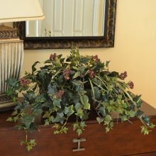 Mixed Ivy and Berry Silk Ledge Plant GR175