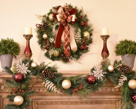 (image for) Burgundy and Gold Christmas Garland CR1582