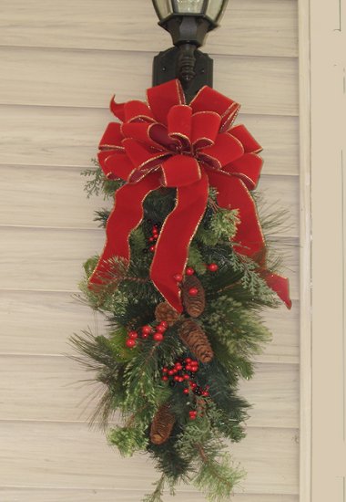 (image for) Holiday Pine Door Swag CR1023 Outdoor-Decoration-Christmas TEXT_CLOSE_WINDOW