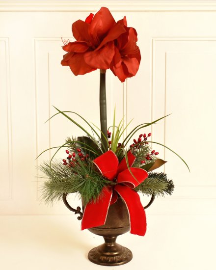 (image for) Red Amaryllis Christmas Arrangement CR1571 TEXT_CLOSE_WINDOW